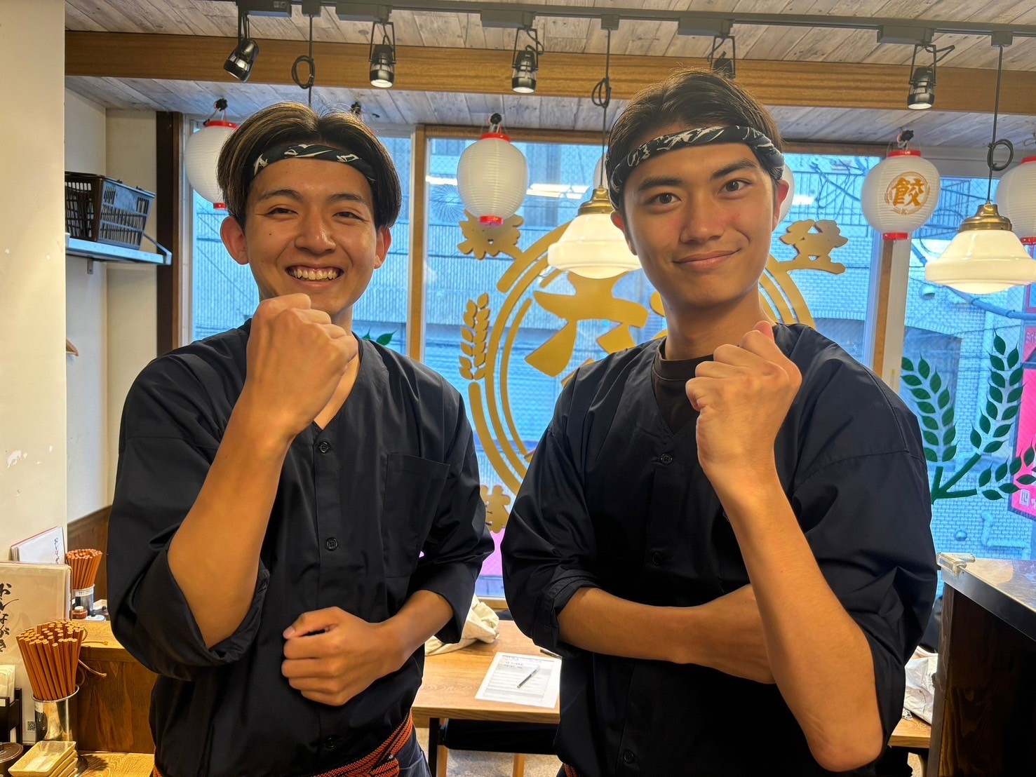 Nhân viên nhà hàng tại Nagoya tại Nagoya, Nhật Bản - Thu nhập từ 299,913