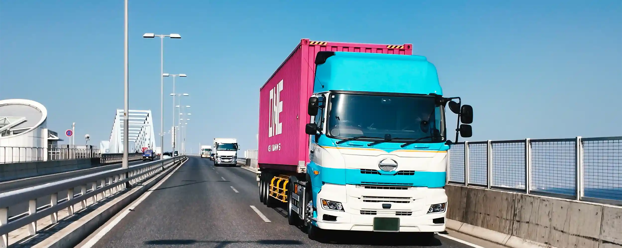 Lái xe container tại Osaka, Nhật Bản - Thu nhập từ 35 Man