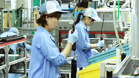 22 Nữ TTS (1 năm) - Sản xuất linh kiện ô tô (Thu nhập 22 man)