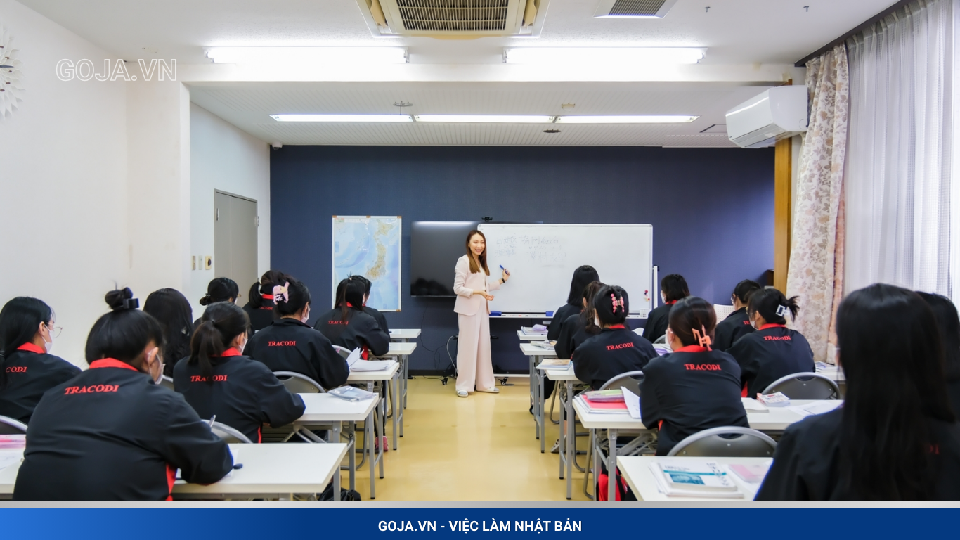 Tổng quan đơn hàng đi nhật 2026: chi phí, điều kiện và lựa chọn ngành nghề Người lao động được đào tạo tiếng Nhật, tác phong và kiến thức chuyên môn trước khi tham gia thi tuyển đơn hàng.